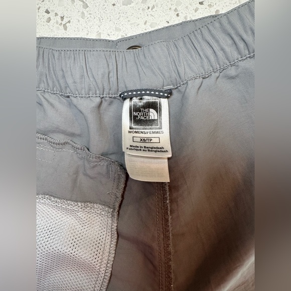 THE NORTH FACE WOMEN’S XS NYLON CARGO OUTDOORS CASUAL HIKING SHORTS KHAKI GREY - Picture 10 of 13